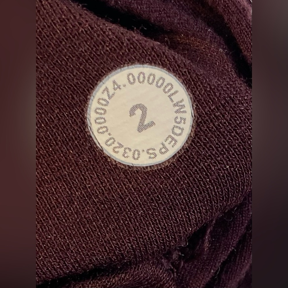 Lululemon Align Pant II 25” pilling throughout Cassis size 2 - Picture 14 of 16